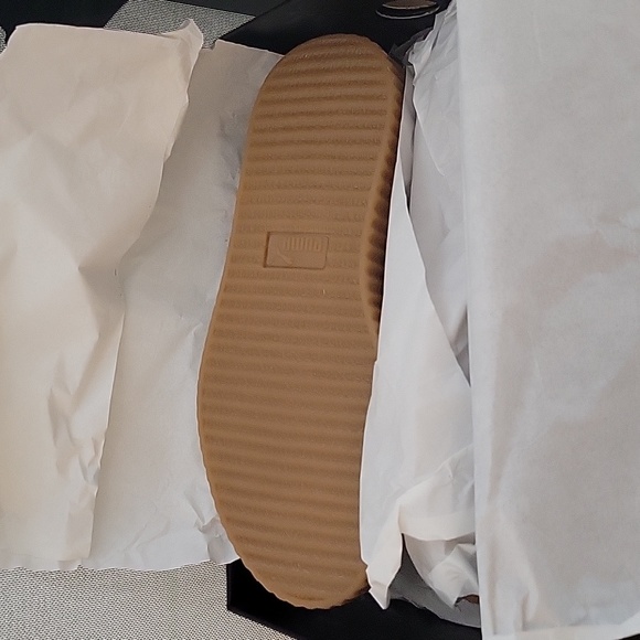 SOLD FENTY CREEPERS Suede Oatmeal RARE NWT original box and velvet dustbag. - Picture 4 of 8